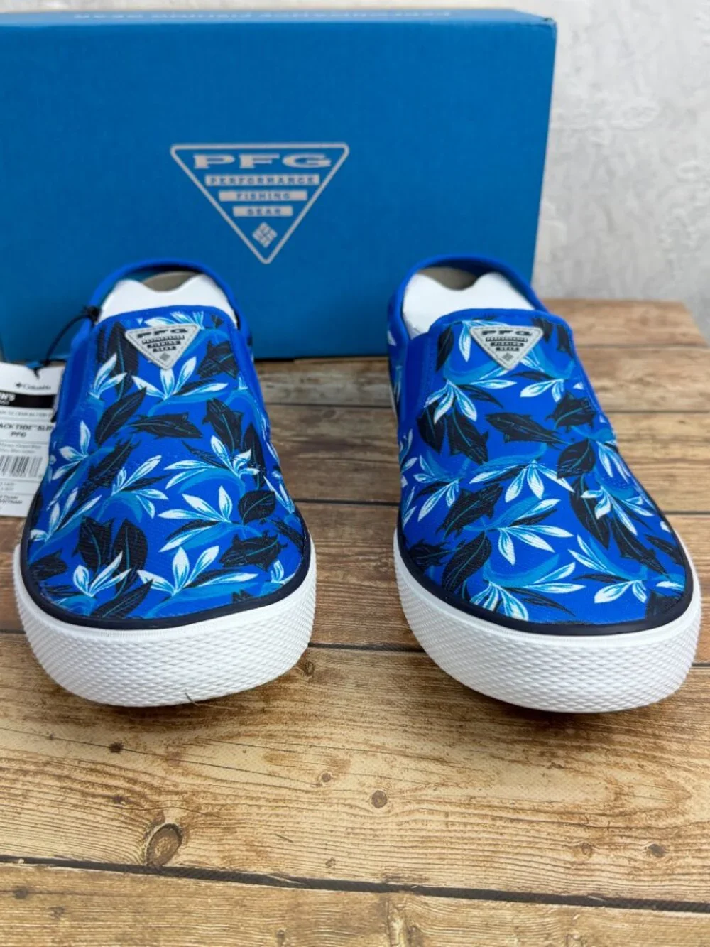 Columbia PFG Men's 13 Blue Floral Slacktide Slip-On Shoes NWT Fishing Casual